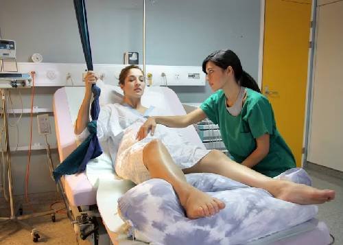 Gynaecologist in Charni Road